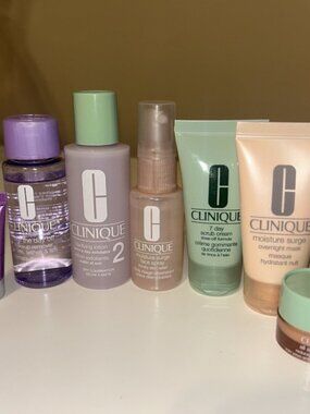 Clinique 7pcs Skin Care Travel Set- Scrub Cream, Make Up Remover, Mask, EyeCream